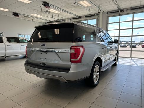 Used 2021 Ford Expedition Max XLT AWD/4WD image 5