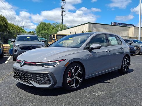 New 2026 Volkswagen GTI SE FWD image 2