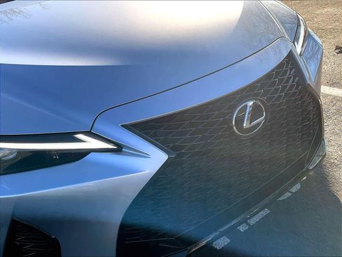 Used 2025 Lexus IS 300 F Sport image 32