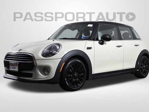 Used 2019 MINI Cooper 4-Door Hardtop FWD image 1