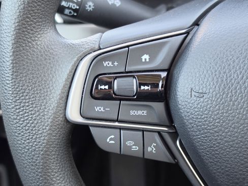 Used 2019 Honda Accord LX image 16