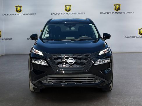 Used 2023 Nissan Rogue SV w/ SV Premium B Package image 8