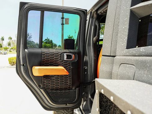 Used 2021 Jeep Gladiator Sport AWD/4WD image 28