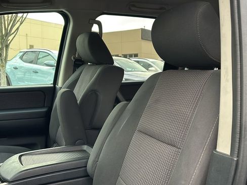 Used 2012 Nissan Titan SV w/ SV Value Truck Pkg image 21