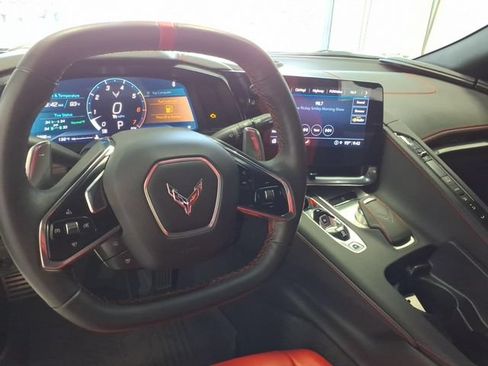Used 2021 Chevrolet Corvette Stingray Coupe w/ Z51 Performance Package RWD image 12