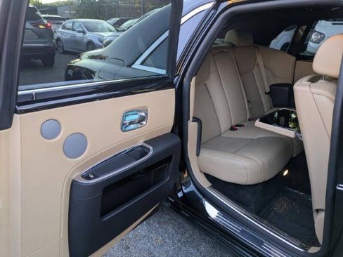 Used 2020 Rolls-Royce Ghost image 18