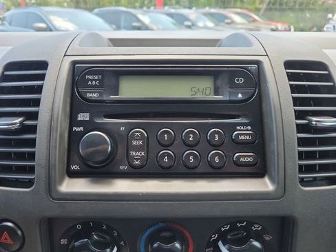 Used 2006 Nissan Frontier XE w/ (G01) XE Preferred Pkg RWD image 23