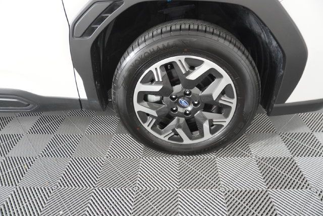 Certified 2025 Subaru Forester Premium AWD/4WD image 15