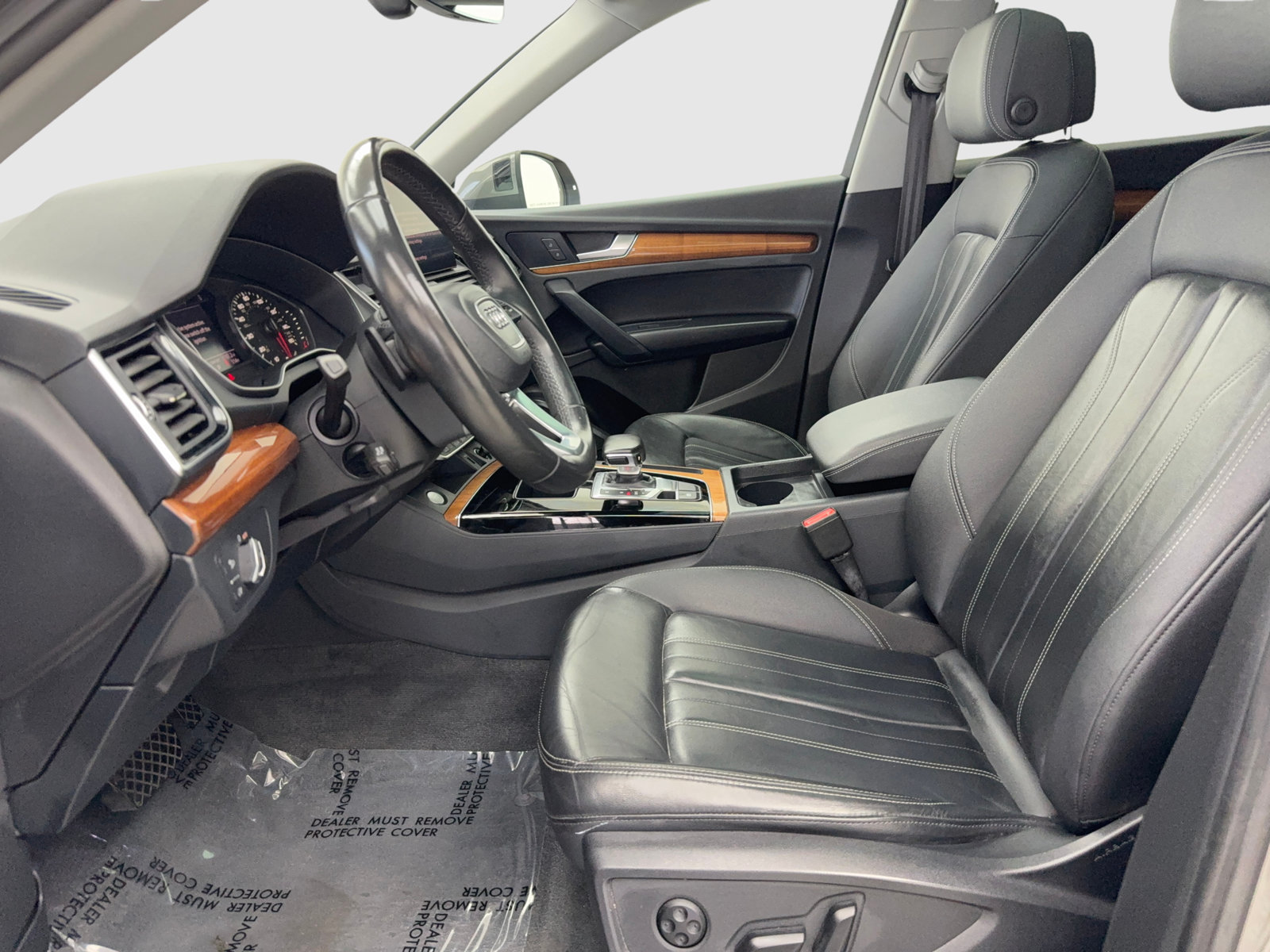 Used 2023 Audi Q5 2.0T Premium w/ Convenience Package AWD/4WD image 17
