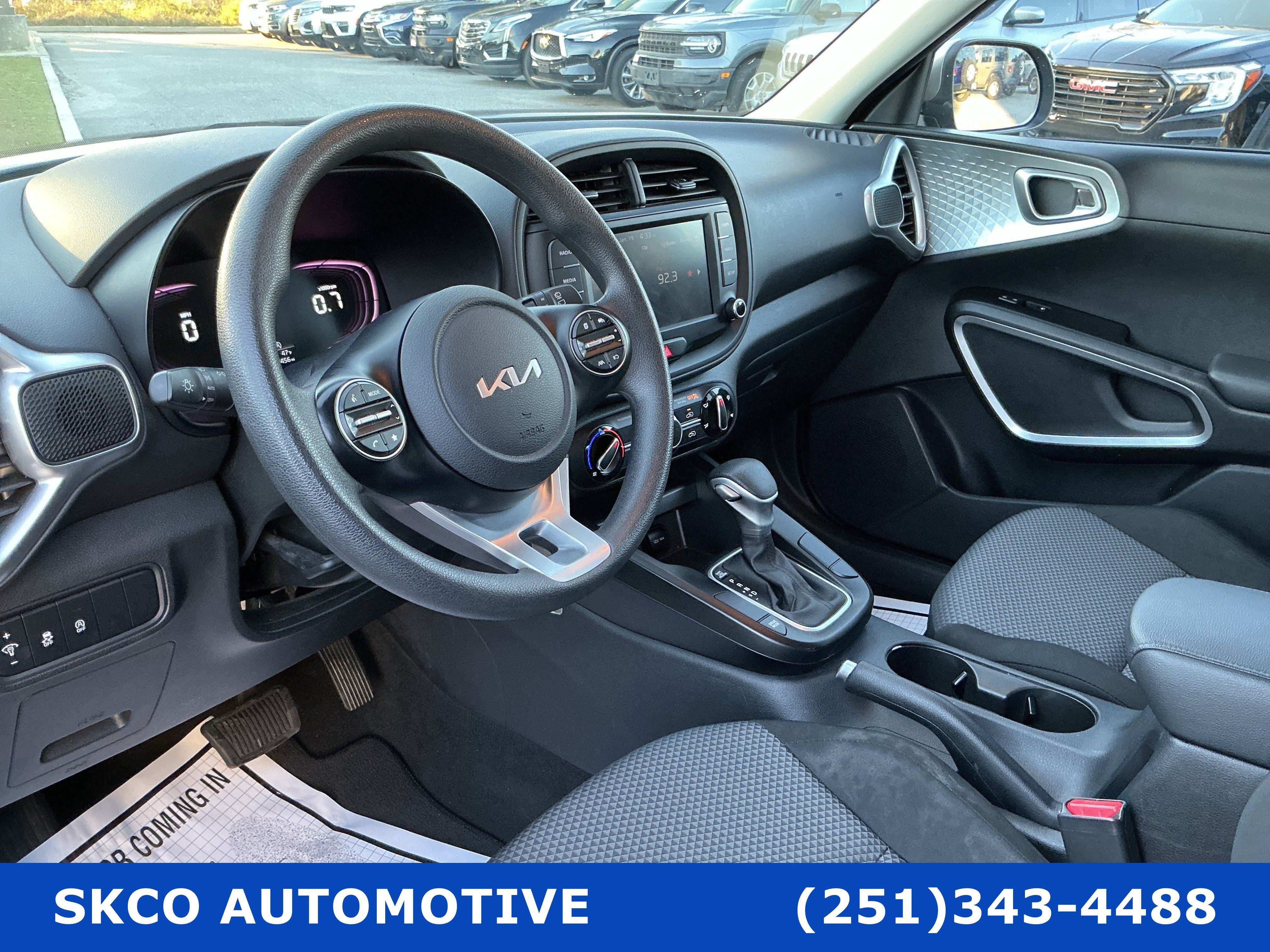 Used 2024 Kia Soul LX w/ Option Group 015 FWD image 20
