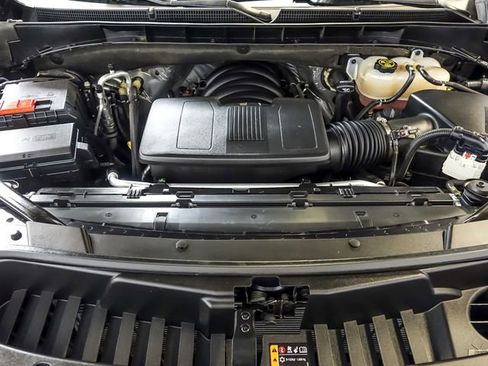 Certified 2023 GMC Yukon XL SLT w/ SLT Luxury Package image 38