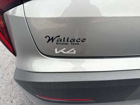 New 2025 Kia K4 EX image 6