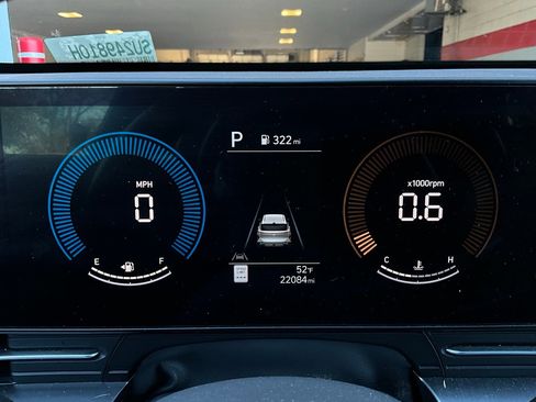 Used 2025 Hyundai Kona SEL image 39