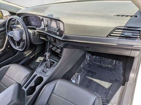 Used 2022 Volkswagen Jetta SE FWD image 21