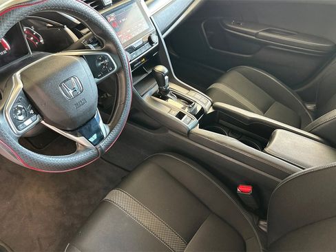 Used 2019 Honda Civic Sport image 7