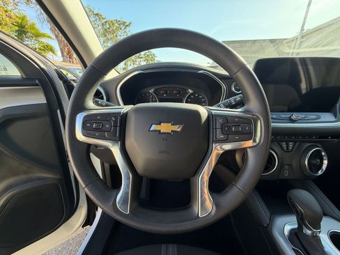 Used 2025 Chevrolet Blazer LT FWD image 29