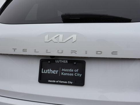 Used 2023 Kia Telluride SX image 17