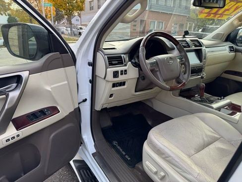 Used 2011 Lexus GX 460 w/ Comfort Plus Pkg image 8