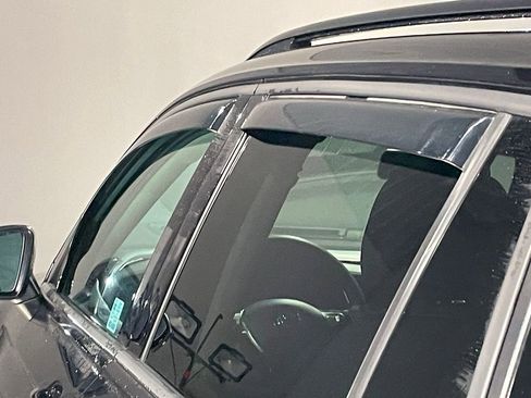 Used 2018 Volkswagen Tiguan S image 16