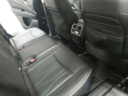 Used 2019 INFINITI QX60 Luxe image 18