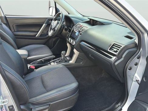 Used 2018 Subaru Forester 2.5i Premium w/ Popular Package #3B AWD/4WD image 15