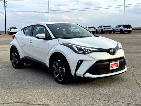Used 2021 Toyota C-HR Limited image 4