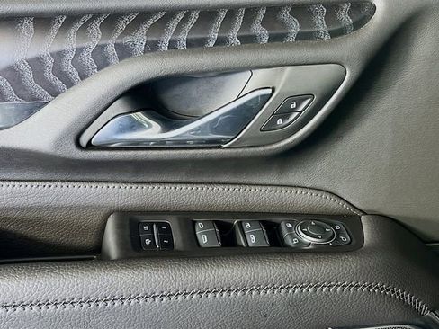 Used 2024 GMC Yukon XL Denali w/ Max Trailering Package image 11