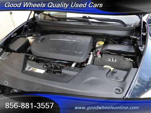 Used 2016 Jeep Cherokee Latitude w/ Cold Weather Group AWD/4WD image 22
