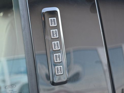 Used 2018 Ford F150 XLT w/ Trailer Tow Package image 12