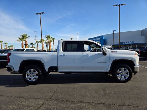 Used 2020 Chevrolet Silverado 2500 LTZ AWD/4WD image 7