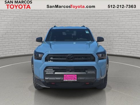 New 2026 Toyota 4Runner SR5 AWD/4WD image 2