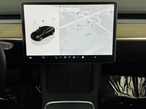 Used 2022 Tesla Model 3 Long Range image 21