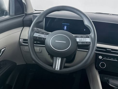 Used 2025 Hyundai Tucson SEL image 18