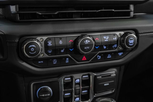 Used 2025 Jeep Gladiator Rubicon w/ Safety Group AWD/4WD image 65