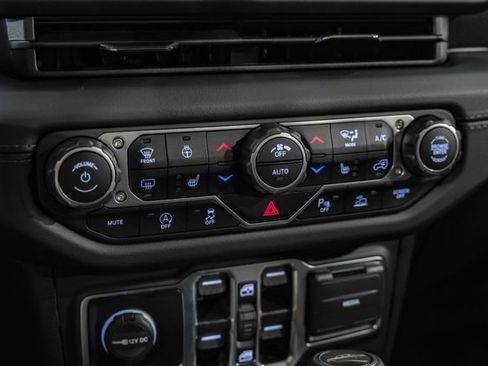 Used 2025 Jeep Gladiator Rubicon w/ Safety Group image 65