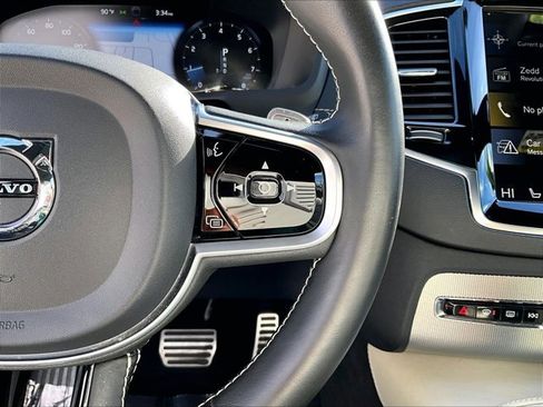 Used 2020 Volvo XC90 T5 R-Design image 21