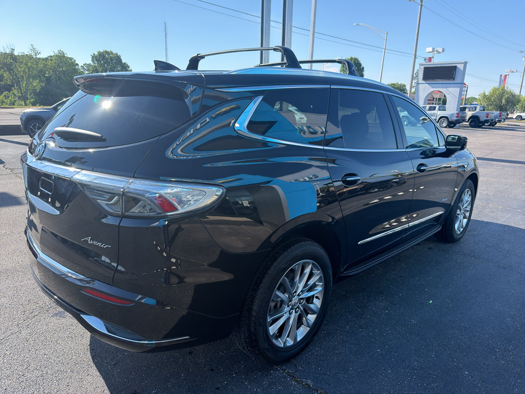 Used 2023 Buick Enclave Avenir w/ Avenir Technology Package AWD/4WD image 4