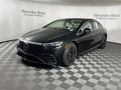Used 2023 Mercedes-Benz EQS 450+ Sedan image 3