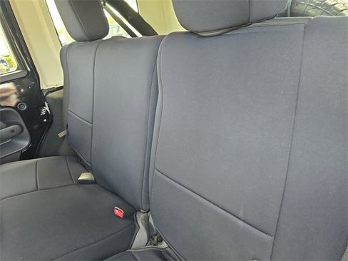 Used 2008 Jeep Wrangler Unlimited Sahara w/ Trailer Tow Group image 9