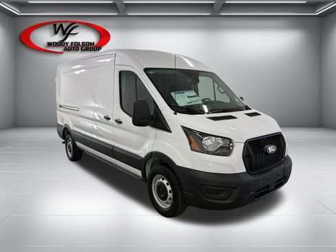 New 2026 Ford Transit 250 148 Medium Roof RWD image 3