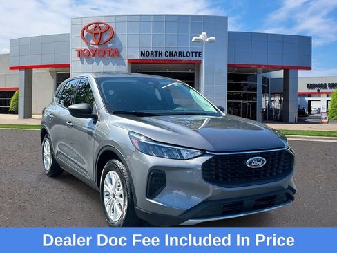 Used 2026 Ford Escape Active FWD image 1