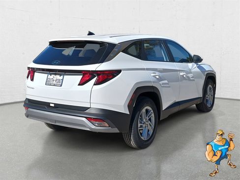 New 2026 Hyundai Tucson SE image 5
