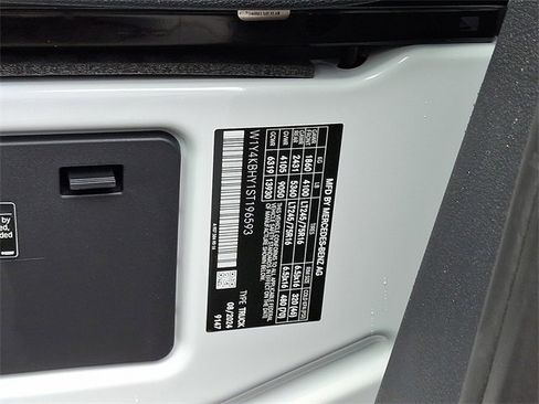 Used 2025 Mercedes-Benz Sprinter 2500 image 27