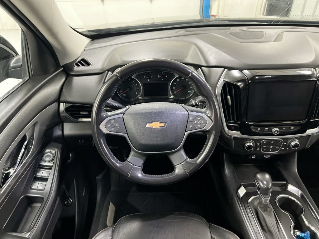 Used 2021 Chevrolet Traverse LT w/ LT Premium Package AWD/4WD image 11