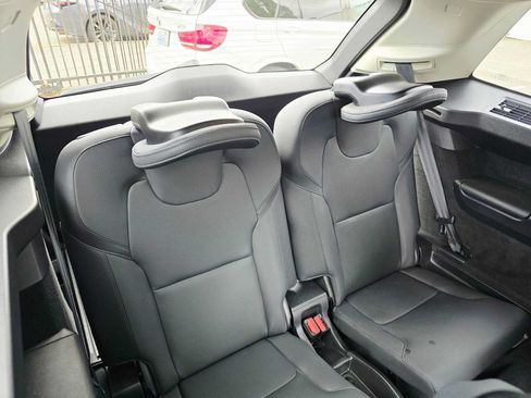 Certified 2025 Volvo XC90 T8 Plus w/ Protection Package Premier AWD/4WD image 15