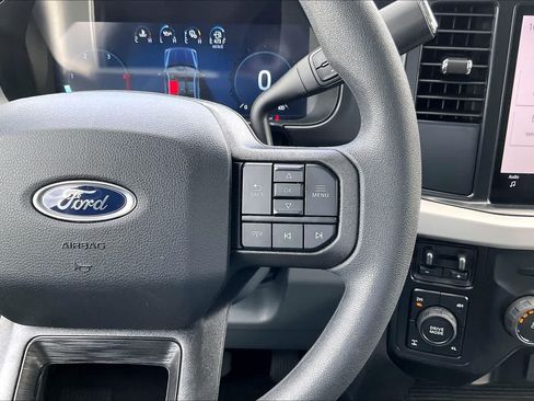 Used 2026 Ford F250 Lariat w/ Tremor Off-Road Package AWD/4WD image 25
