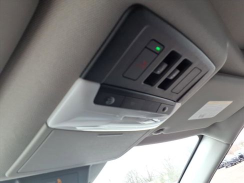 Certified 2023 Nissan Rogue SL image 33