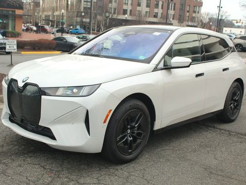 New 2026 BMW iX xDrive45 image 3