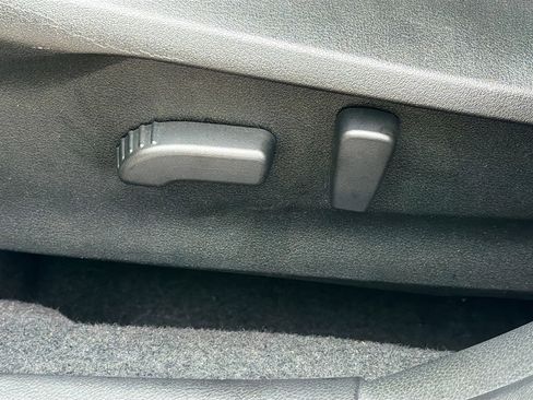 Certified 2023 Subaru Crosstrek 2.5i Limited w/ Moonroof Package image 23