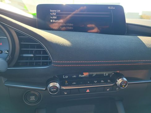 Used 2025 MAZDA MAZDA3 Carbon image 23